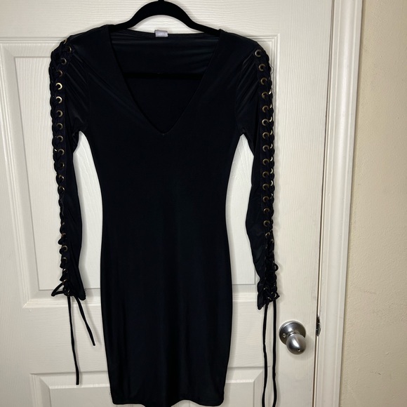 Black VNeck Dress - Picture 1 of 1